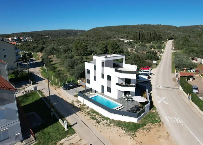 Lada In Sv Petar Na Moru With Swimming Pool Villa *