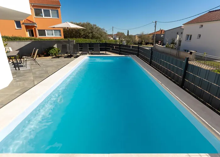 Lada In Sv Petar Na Moru With Swimming Pool